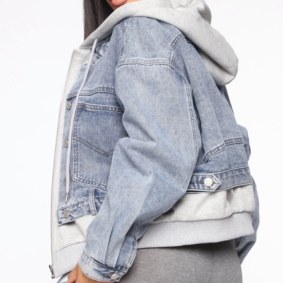 (SOLD❗️) Fashion Nova Denim Jacket - Picture 6 of 6